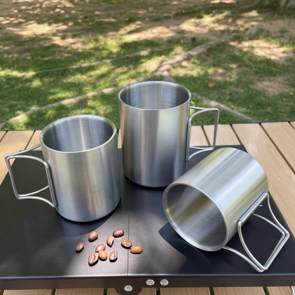 Folding Double-Layer Cup 01