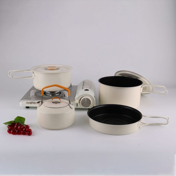 White camping pot set 01